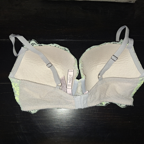 All Bras: Buy 1, Get 1 Free - Picture 4 of 9